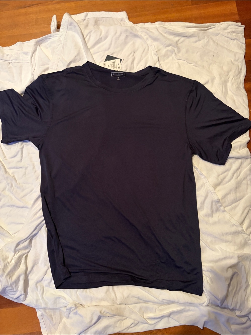 Club Room Men's Short Sleeve Tee in Navy